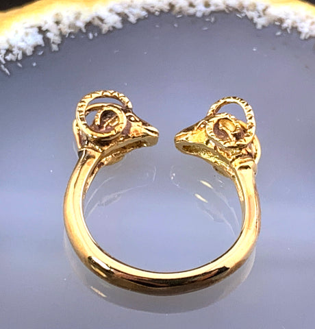 Koven Kreation 14K Kissing Ram Ring