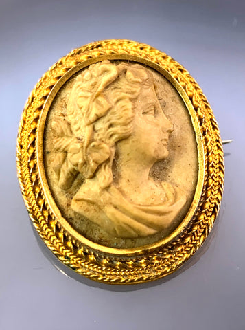 Antique 10K & Carved Cameo Brooch