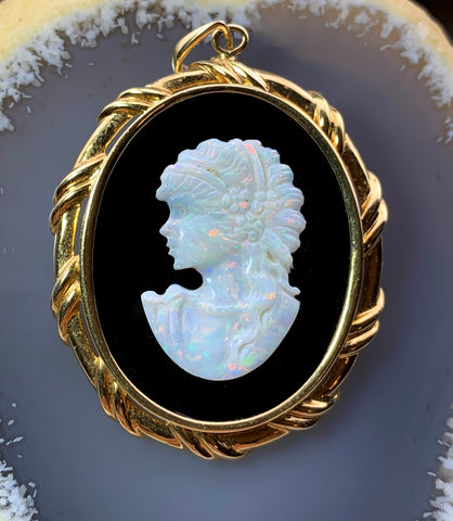 Vintage 18K, Opal & Onyx Cameo Pendant