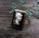 Antique 9K & Reverse Intaglio Sulphide Glass Cameo Ring